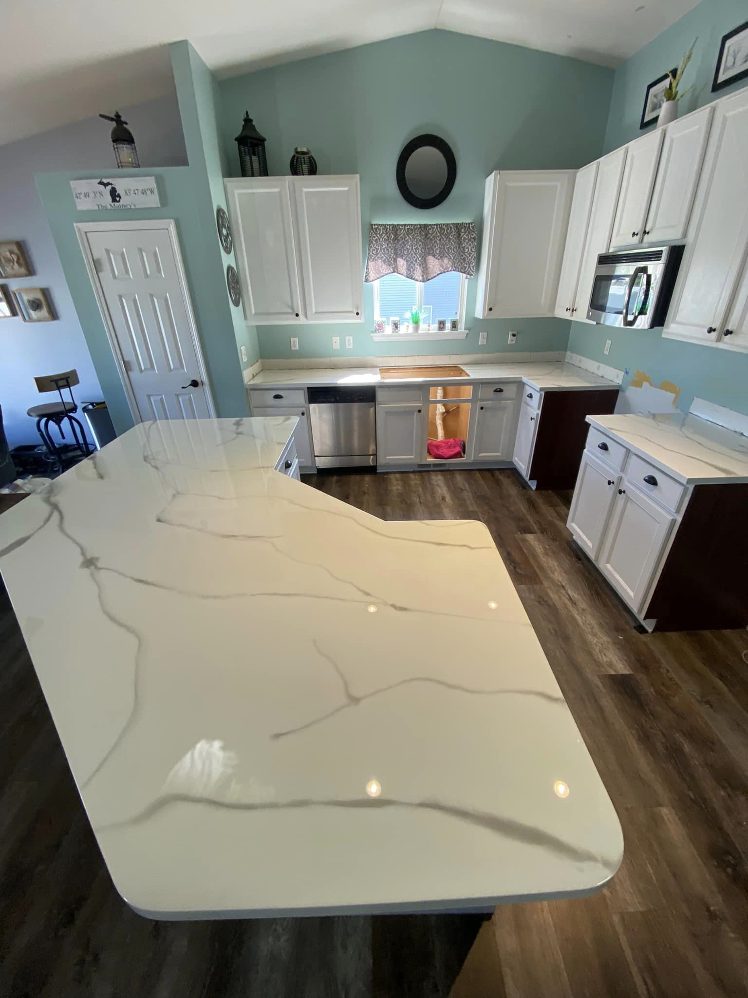 Why Epoxy Resin? – Artisan Resin Countertops